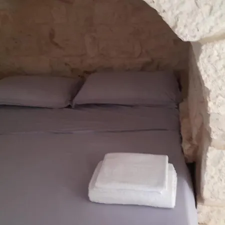 Trullo Scrascia. Ferienhaus Ceglie Messapica