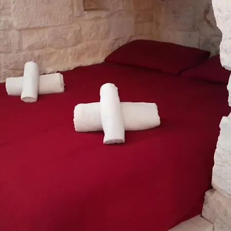 Trullo Scrascia. Ferienhaus Ceglie Messapica