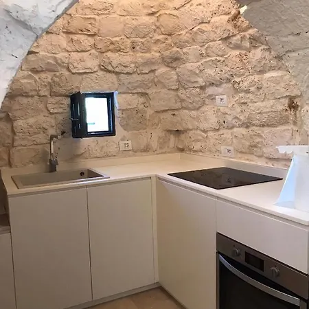 Trullo Scrascia. Ceglie Messapica